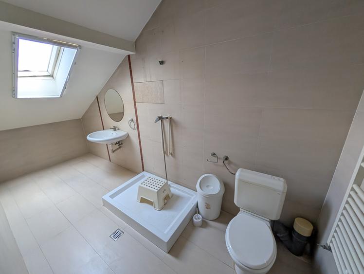 Casa 5 camere 220mp | 0 comision | Tunari central | 200mp teren