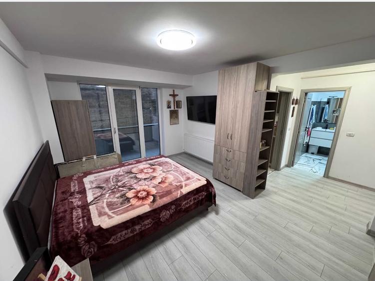 Apartament cu o camera decomandat, etajul 1/4, zona Visani