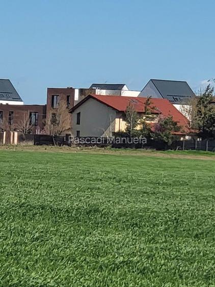 Zona lacului Corbeanca(Petresti),  520mp  sau 1040mp, 90E/mp, posibil rate - 6