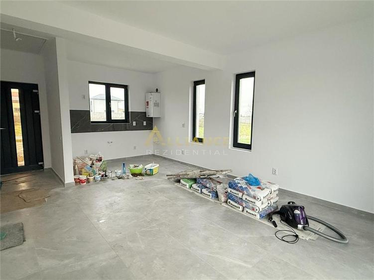 Casa moderna / 3 Camere / 2 Bai / Teren 378 mp