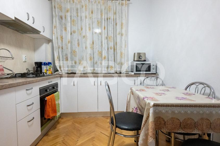 Apartament cu 2 camere de vanzare in Gheorgheni langa Piata Hermes