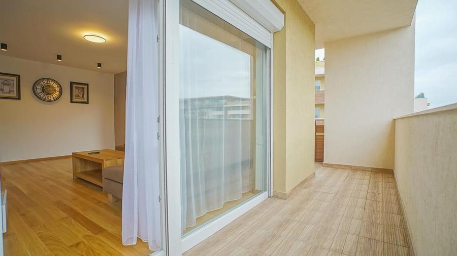 Apartament 2 camere, Urban Coresi , Premium ,Terasa MARE