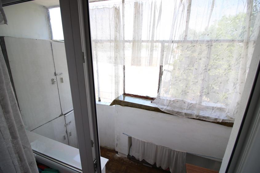 Apartament 2 camere, 2 balcoane, centrala termica, liber