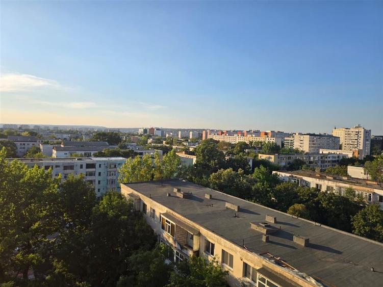 Inchiriere Apartament cu 2 camere Decomandat Podu Ros