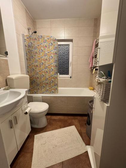 Apartament 3 camere, 57 mp, zona Progresul