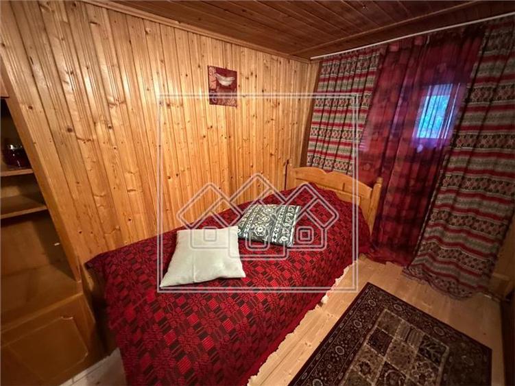 Casa de vacanta in Cartisoara, Transfagarasan - teren 971 mp, 8 camere