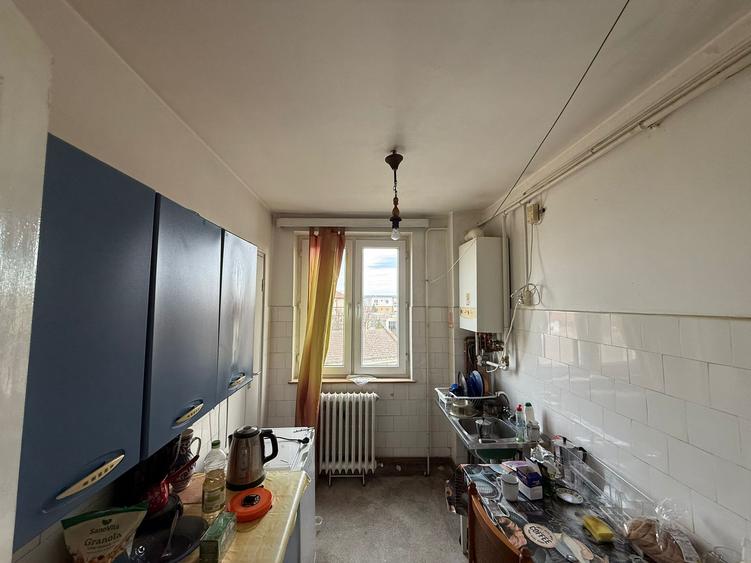 Apartament 3 camere, decomandat zona Progresu
