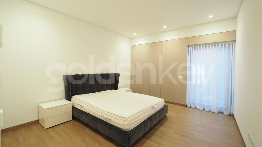 Apartament premium cu 5 camere langa parc si metrou