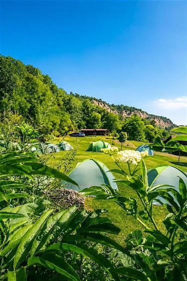 Transilvania Camping, domeniu de 14.400mp,Sanmarghita de Mures:2cladiri, apartam