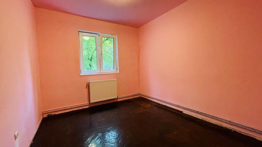 Apartament de vanzare | semidecomandat – Parter | Parcare | Beci – Brașov