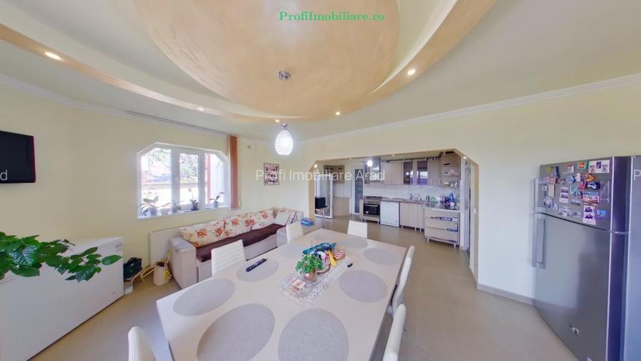 Casa mare + teren 867 mp - Schimb + diferenta -  Arad si Timisoara - 4