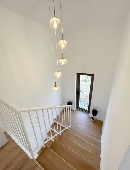 Casa finisata si mobilata la inchiriere cu 500 mp teren in Popesti