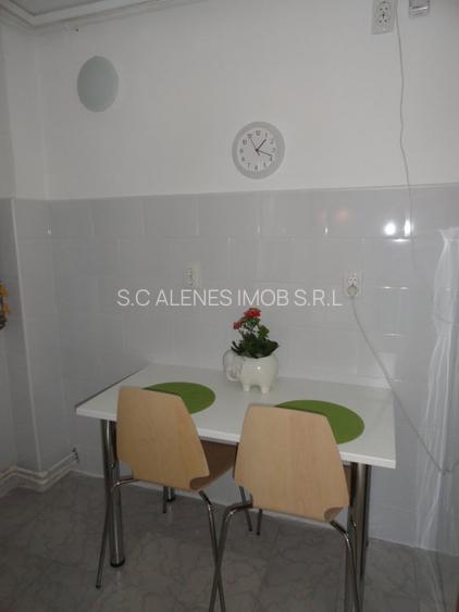 De inchiriat( vanzare)apartament o camera mobilat,RENOVAT zona Dorobanti Braila - 10