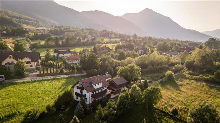 FILM! Casa+pensiune la cheie,1.742 teren de vis, Tohanita, Zarnesti, Brasov