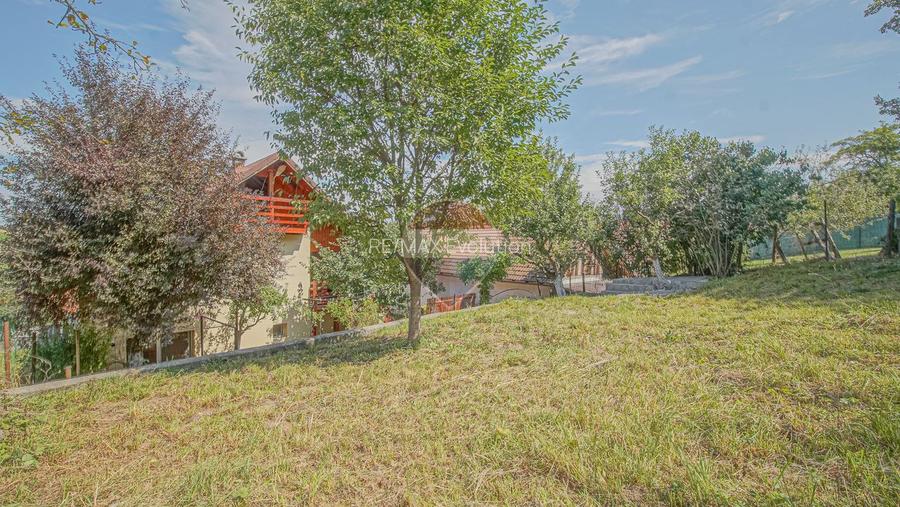 PURCARENI – 2 CASE , MULTIPLE POSIBILITATI | 533 mp | 0% comision