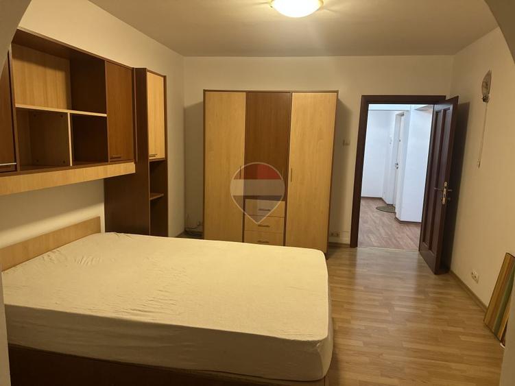 Apartament cu 3 camere de închiriat Privighetoriii
