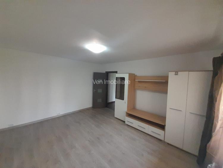 Apartament 2 camere, zona DECEBAL - 2