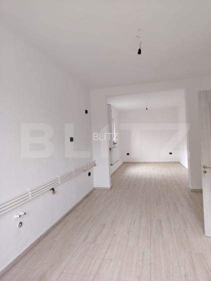 Casa de vanzare, cu 6 camere, 288 mp, zona Voinesti - 12