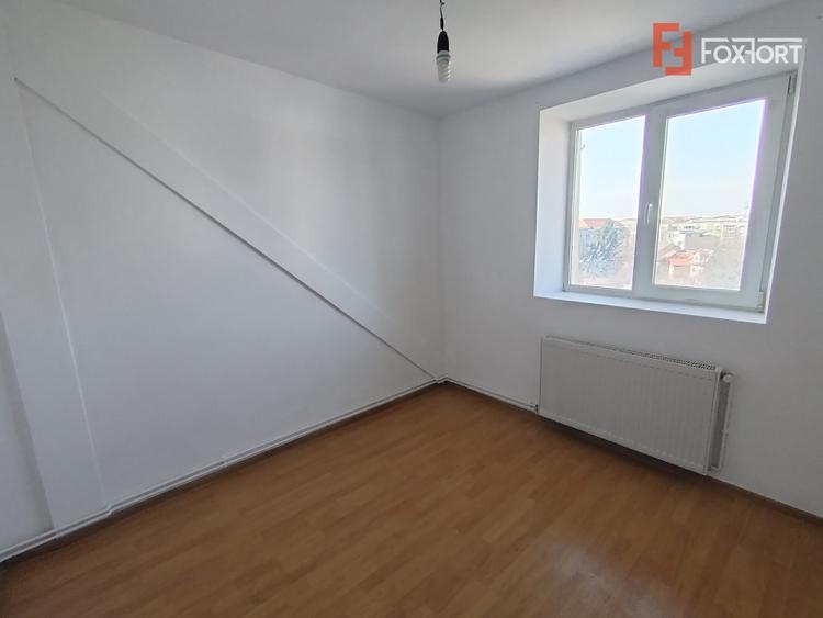 Apartament cu 3 camere de vanzare in Timisoara, zona Girocului