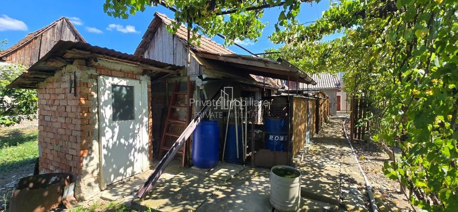 Casă de vânzare, în exclusivitate, sat Boiu nr. 484 - 16