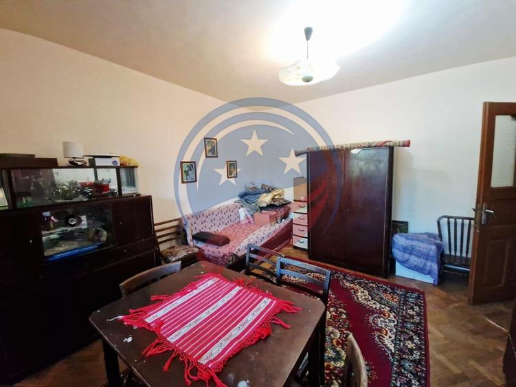 CASA /VILA str. Ana Ipatescu