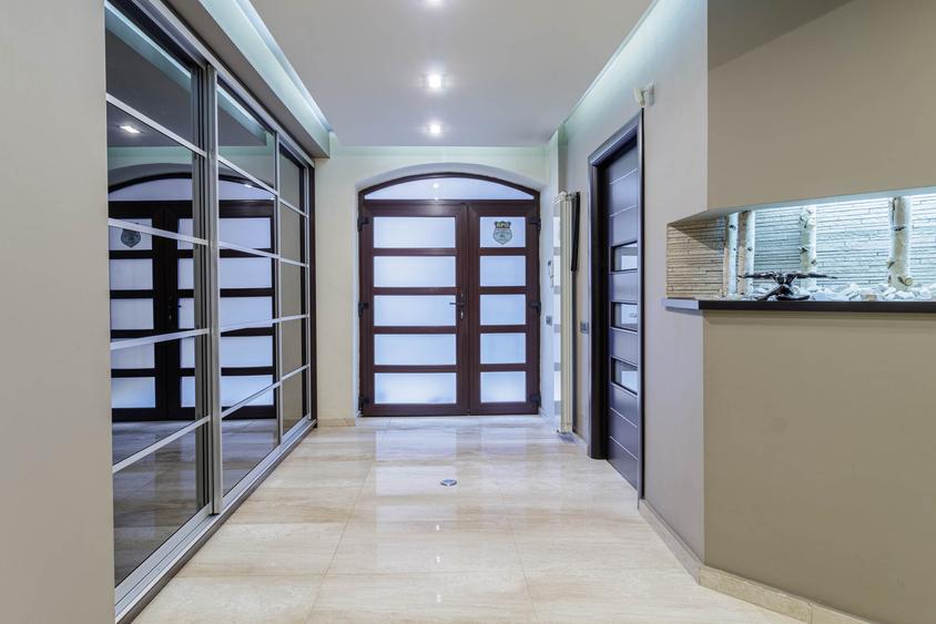 Casă premium, finisaje de top, curte superbă – 700 mp teren