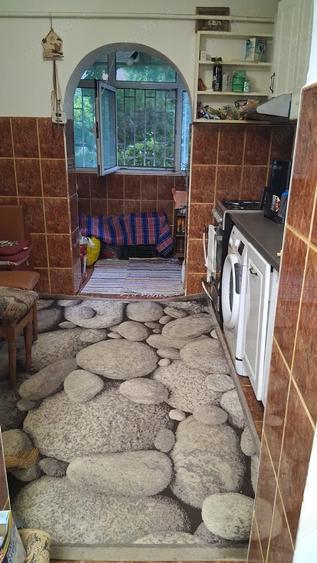Apartament 3 camere decomandat, 71 mp, mobilat – Frumoasa, parter, beci + boxă