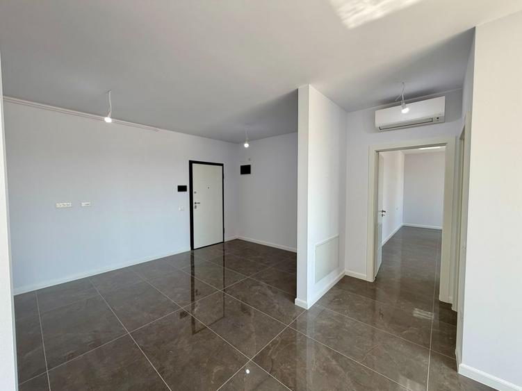 Penthouse Collection | Etaj retras | Cu Piscina Privata | GATA de mutat