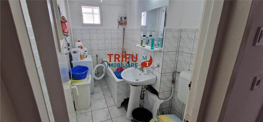 Apartament 2 camere de vanzare zona Cetate