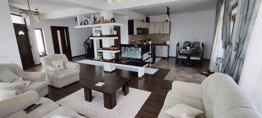 Casă mare cu teren 2600 mp în Dragomirna – garaj dublu, fotovoltaice, puț forat, - 8