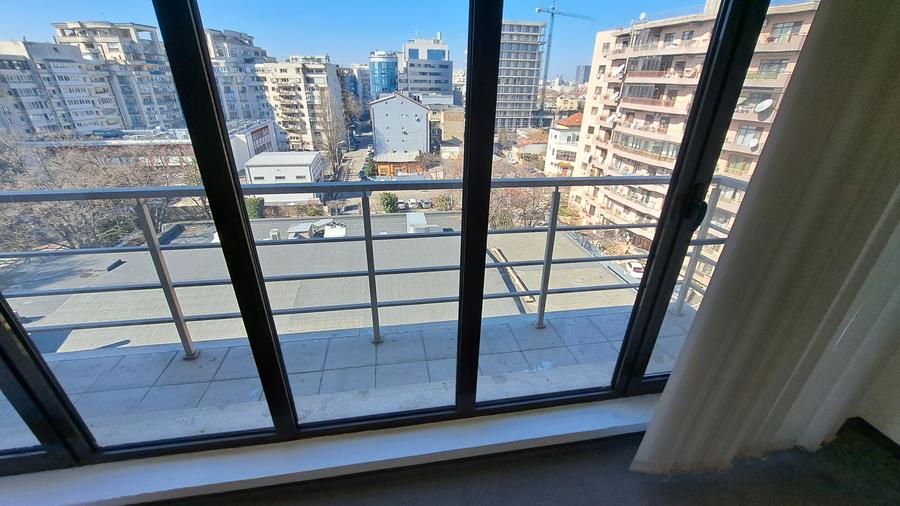 SPATIU BIROU-CLADIRE PREMIUM-CU CHIRIAS - PRODUCE VENITURI