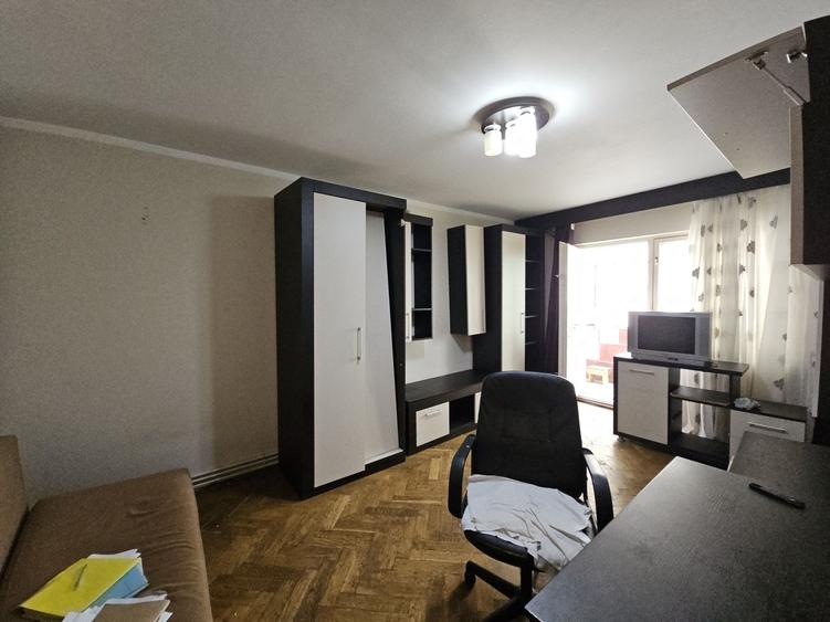 0% Comision | Apartament 4 camere | decomandat | etaj 1 | Aleea Brates