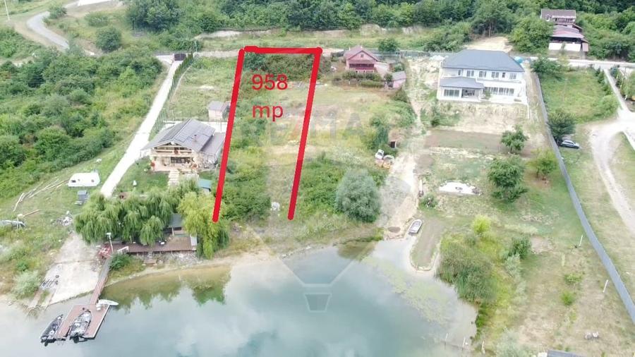 Teren de vânzare cu front la lacul Cincis, Utilități disponibile