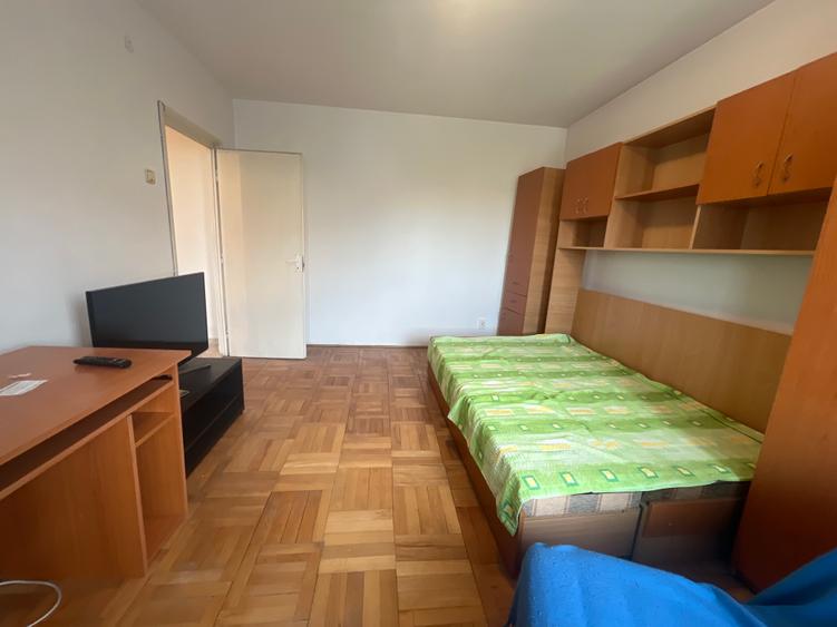 300€, garsoniera mobilata, stradal, acces metrou