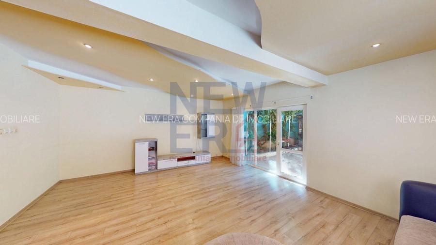 Vila cu 8 camere de vanzare  / teren 840 mp.  -  Prelungirea Ghencea - 5