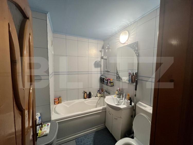 Apartament 3 camere de inchiriat, parcare, zona Unirii