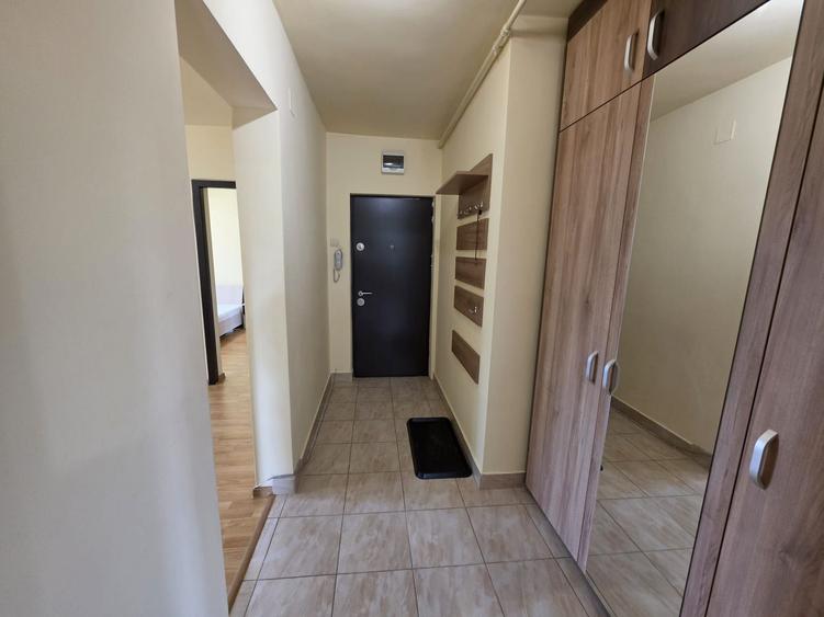 Apartament 3 camere, finisat modern, etaj 3, bloc cu lift, Brancusi