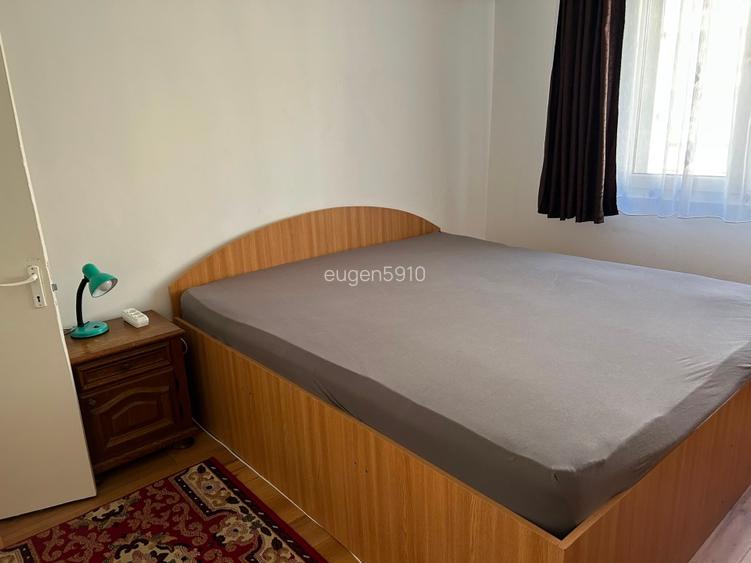 inchiriez apartament 2 camere central - 4