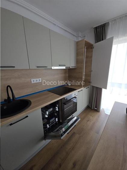 Apartament cu 3 camere lux zona La Terenuri - 11