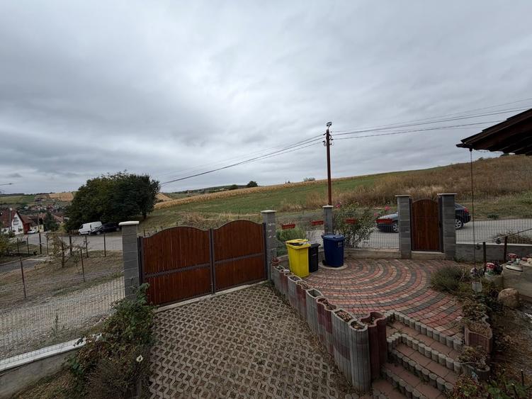 Casă de vânzare în Șura Mare, teren 334 mp