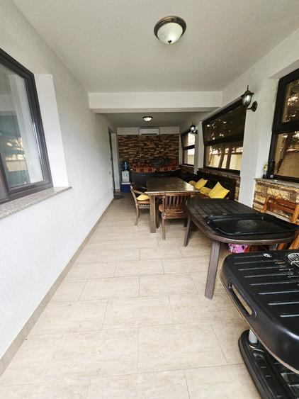 Vilă premium în Strejnicu | 8 camere | 345 mp utili | teren 595 mp