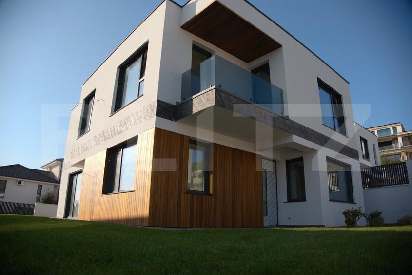 Vila Smart Home, tamplarie casa pasiva, jaluzele ascunse, semineu, sauna.