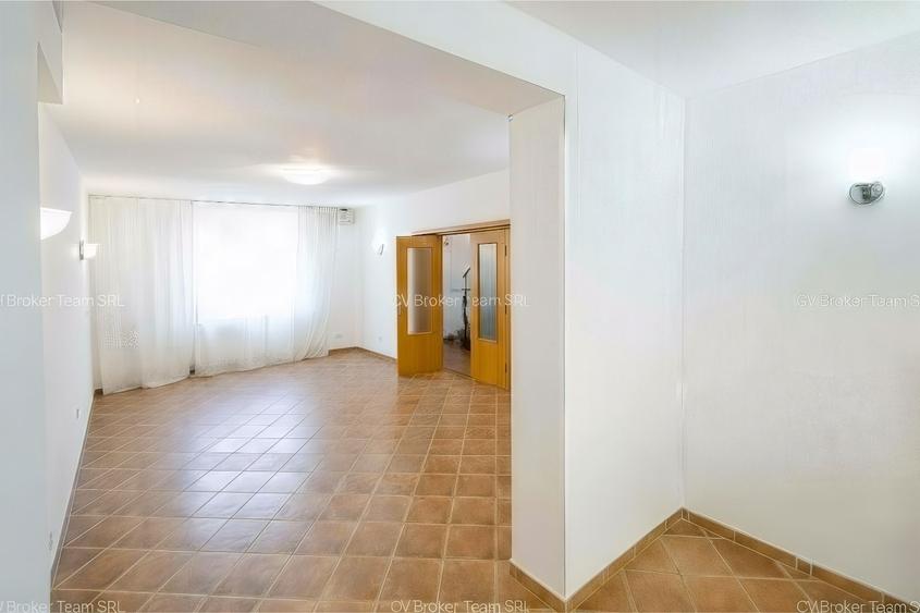 Vila D+P+1+M,Otopeni,300 mpu,ultracentral