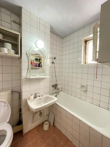 Apartament 2 camere-Podu Ros-Palas Mall-etaj intermediar
