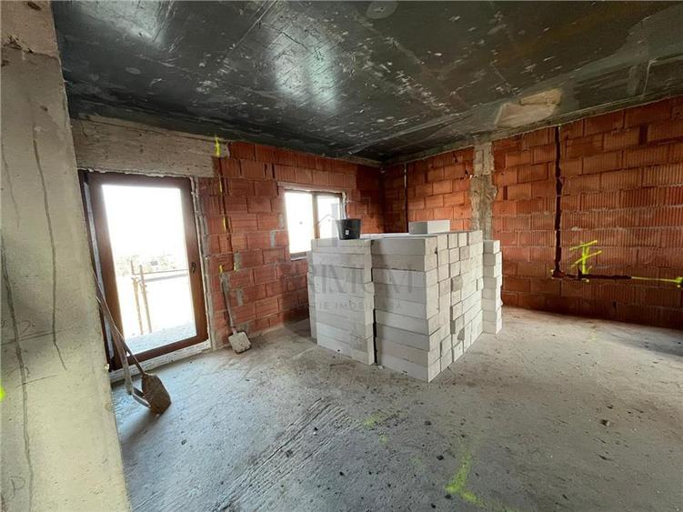 Sacalaz - Zona excelenta - Duplex spatios - 5 camere - P+1 - Locuri de parcare i