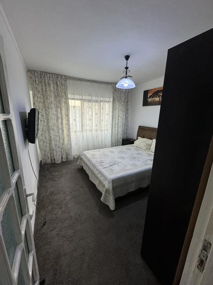 Apartament cu 3 camere, zona Pacurari - Arcu