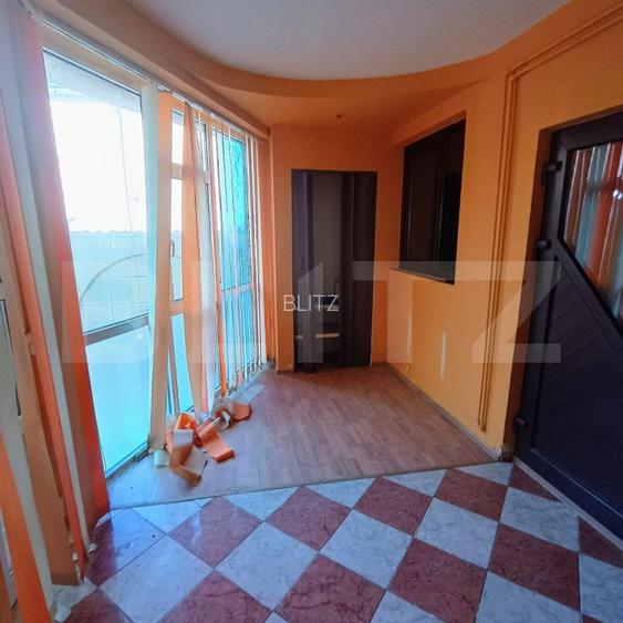 Casa cu 6 camere si garaj pretabil afacere zona Malu Rosu - 3