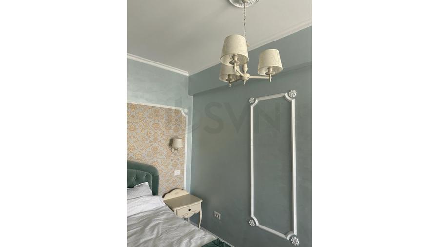 REA1019300 Studio Blue Bike Mamaia