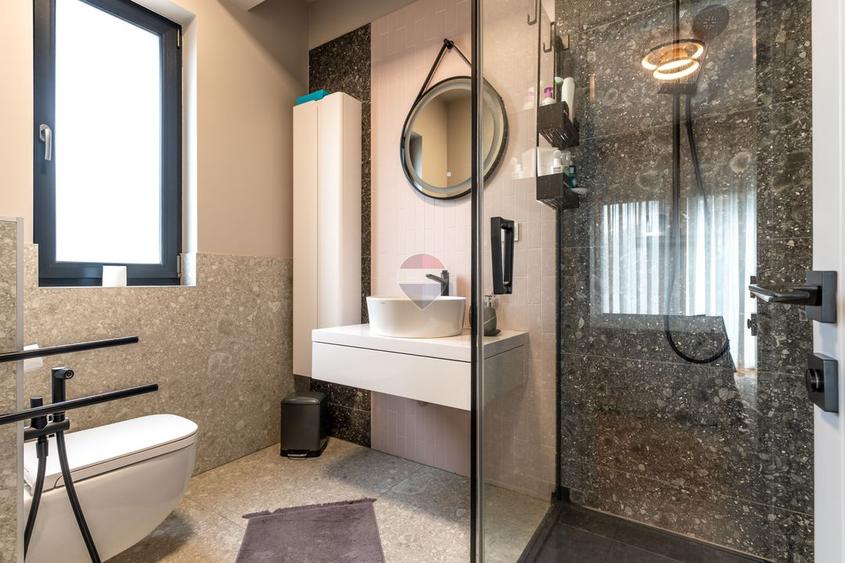 Duplex 4 camere, superfinisat, terasa, zona linistita in Someseni