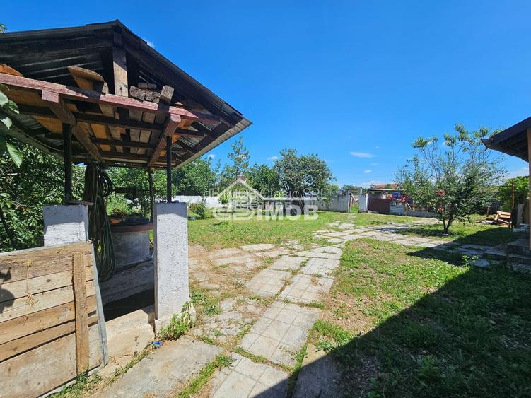 Spațiu, liniște și posibilități multiple într-o singură proprietate! - 3